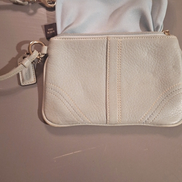 Coach White Leather Wristlet - Picture 6 of 9